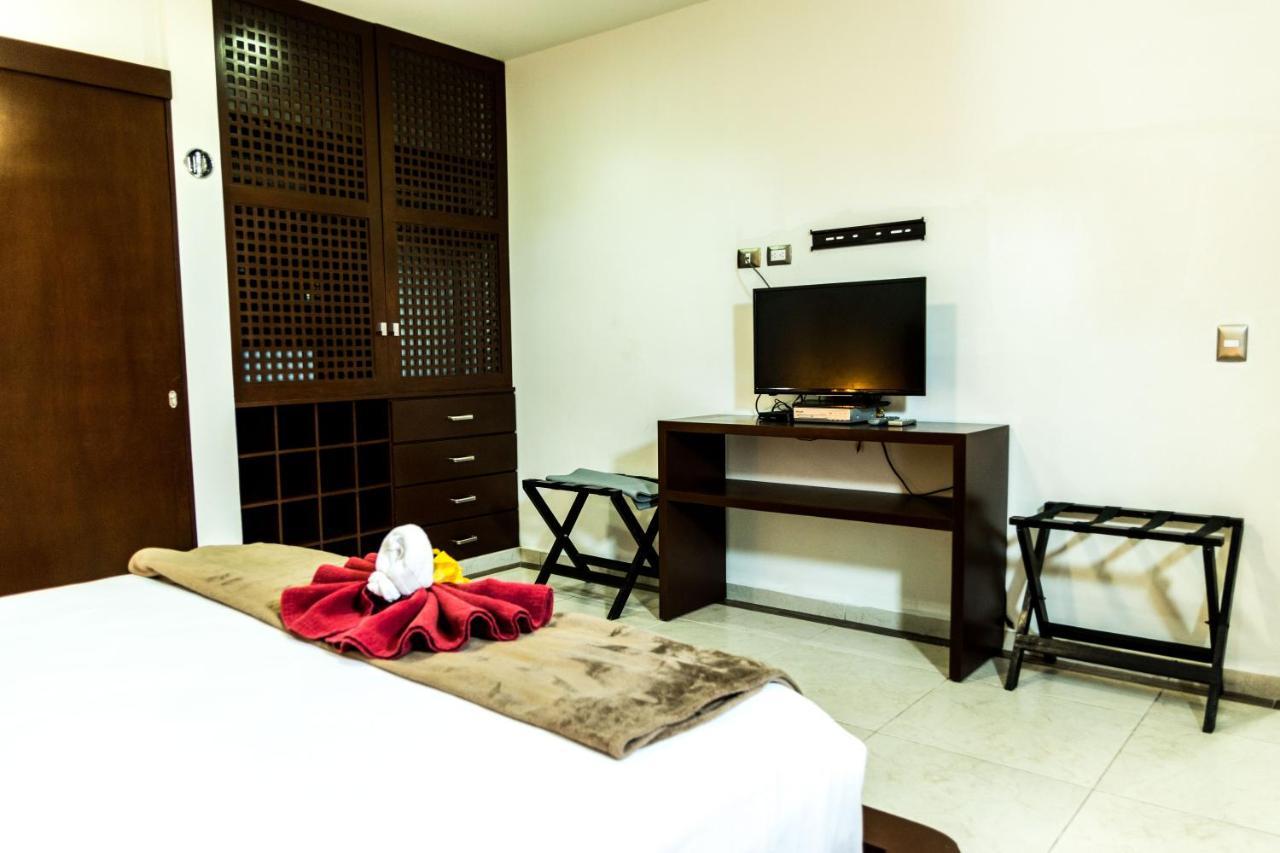 Casa Ticul Hotel Boutique - 5Th Ave (Adults Only) Playa del Carmen Exterior foto A room at the hotel