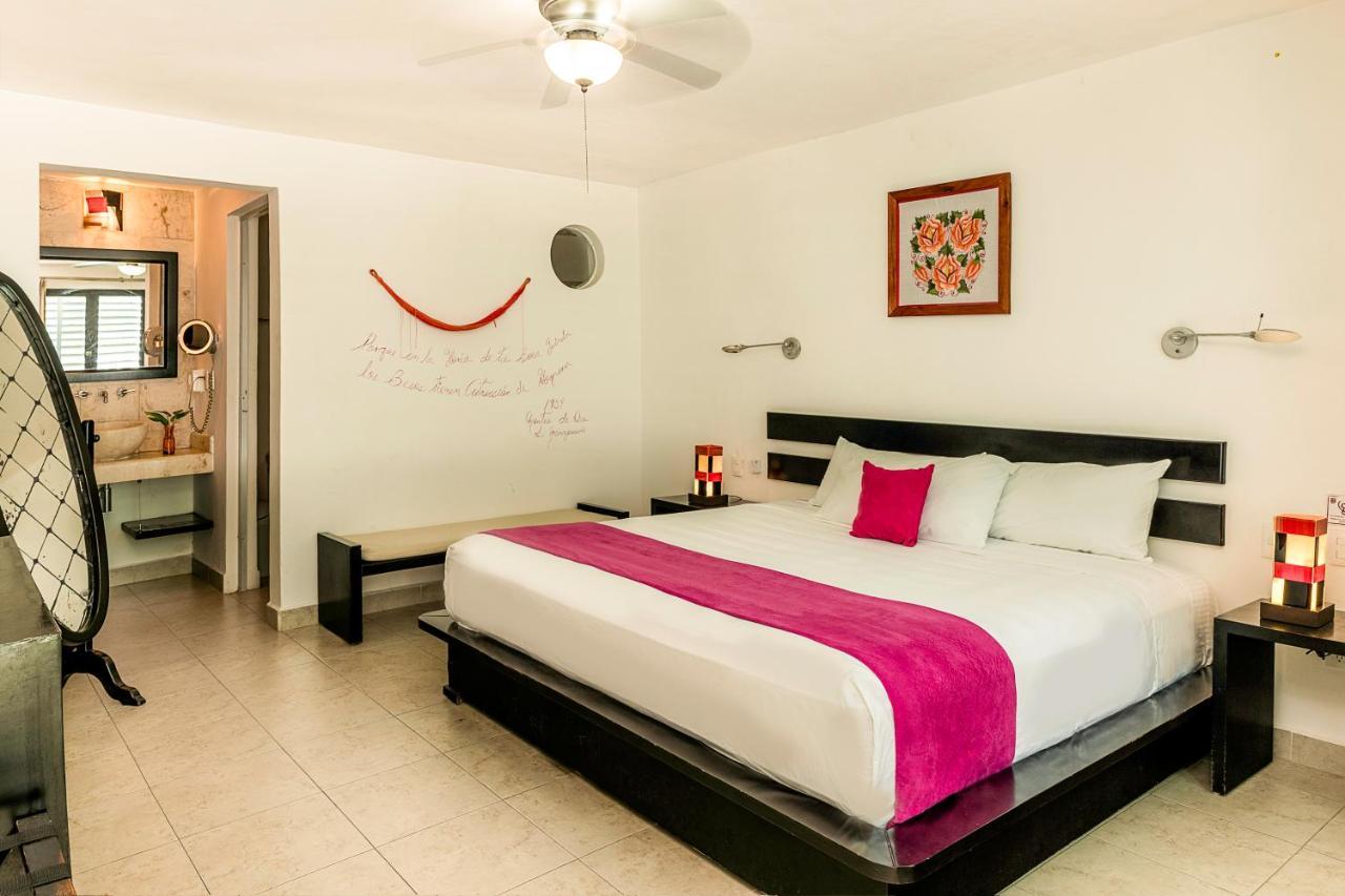 Casa Ticul Hotel Boutique - 5Th Ave (Adults Only) Playa del Carmen Exterior foto A room at the hotel