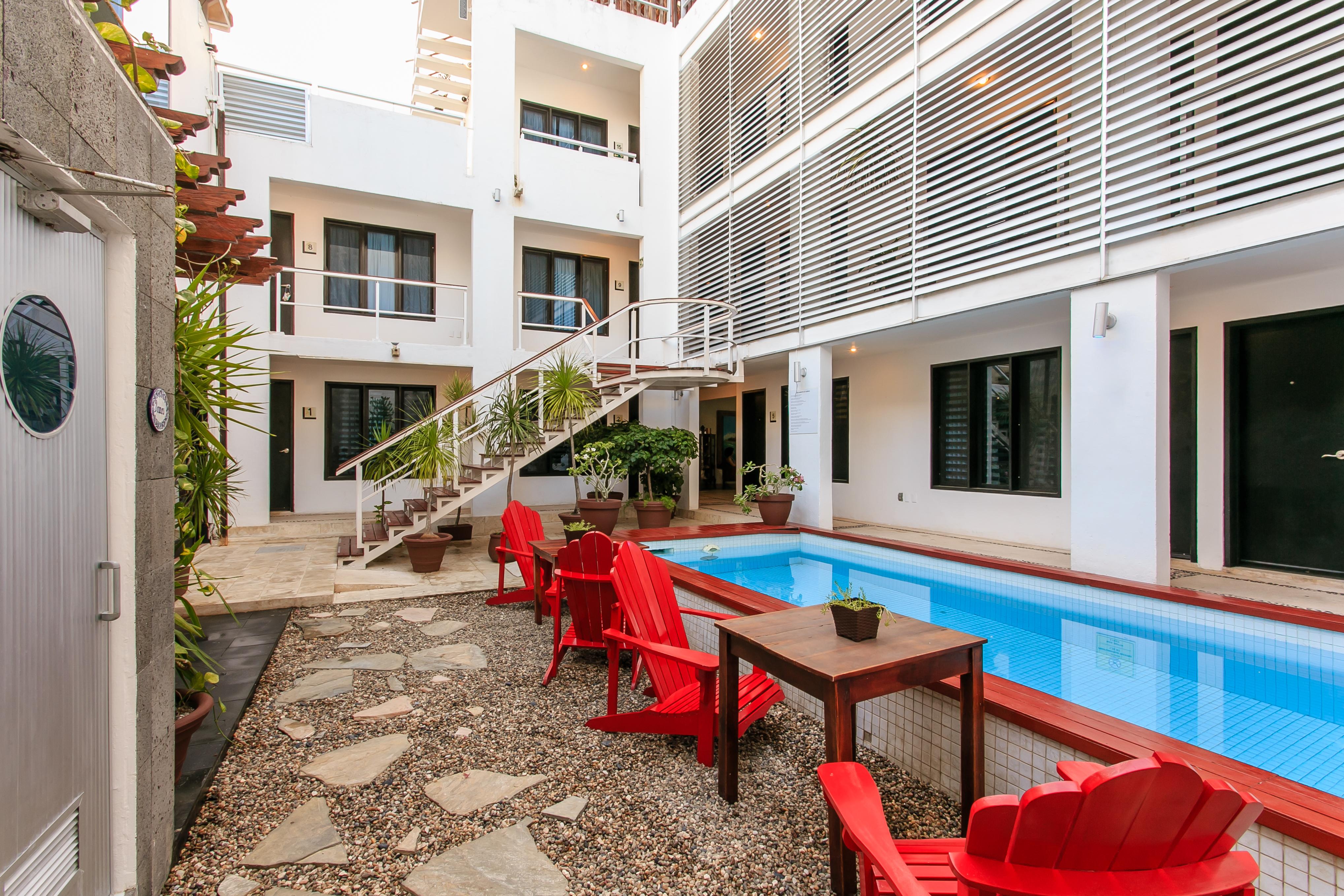 Casa Ticul Hotel Boutique - 5Th Ave (Adults Only) Playa del Carmen Exterior foto The Hotel's courtyard