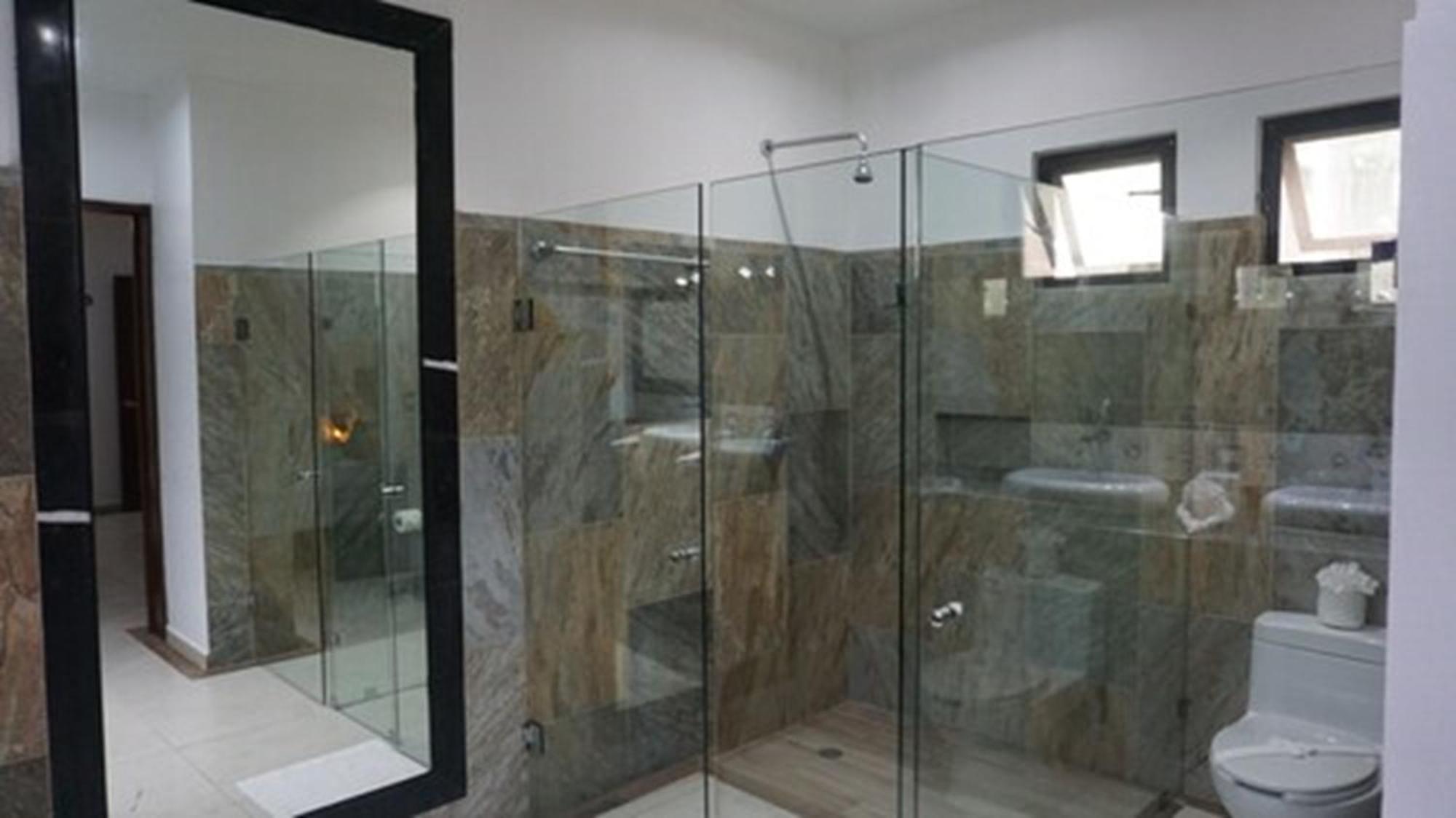 Casa Ticul Hotel Boutique - 5Th Ave (Adults Only) Playa del Carmen Exterior foto A shower enclosure